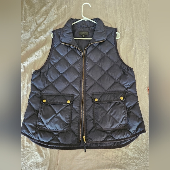 J crew navy puffer vest - Picture 1 of 3